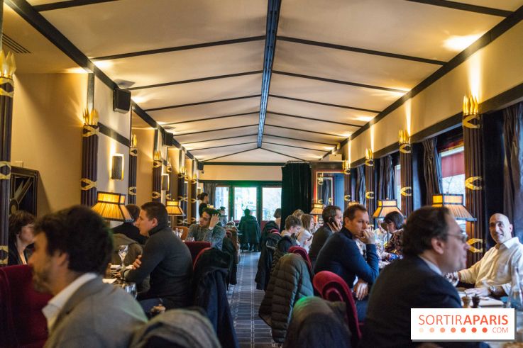 La belle armée : brasserie et bar à cocktail en face de l'Arc de Triomphe