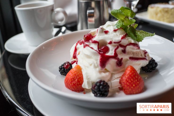 La belle armée : brasserie et bar à cocktail en face de l'Arc de Triomphe