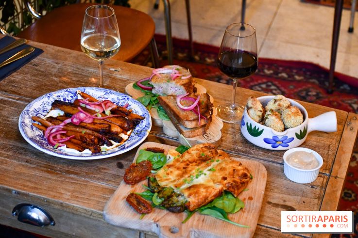 Restaurant Mamine à Paris : cuisine de mamie et décor adorablement kitsch aux Batignolles