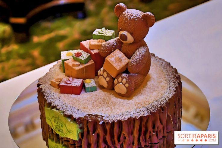 Bûche de Noël 2024 à Paris : la création régressive du Café de la Paix