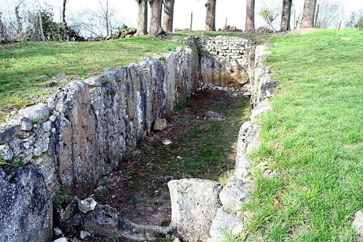 Connaissez-vous cette mystérieuse "Cave aux Fées" dans les Yvelines, vestige du néolithique ?