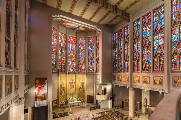 Cette église à l'architecture étonnante est surnommée la Sainte-Chapelle des bords de Marne