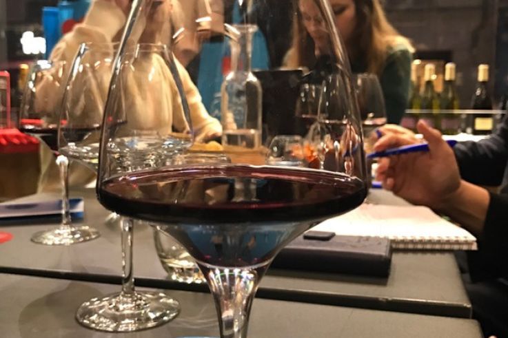 Un 5 à 7 chez mon caviste, ateliers de dégustation de bon vins entre amis