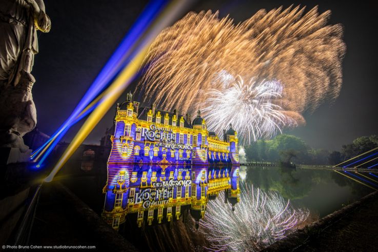 Le Rocher des Trésors II, le spectacle son et Lumières du Château de Chantilly avec feu d'artifice !