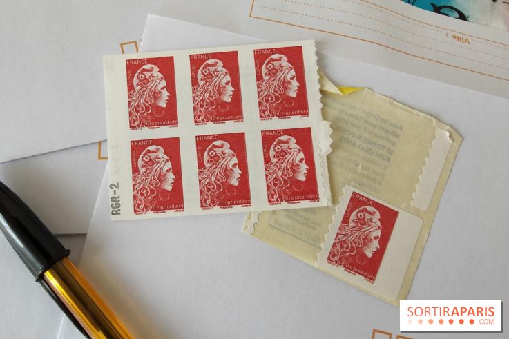 La Poste annonce la fin du timbre rouge en France