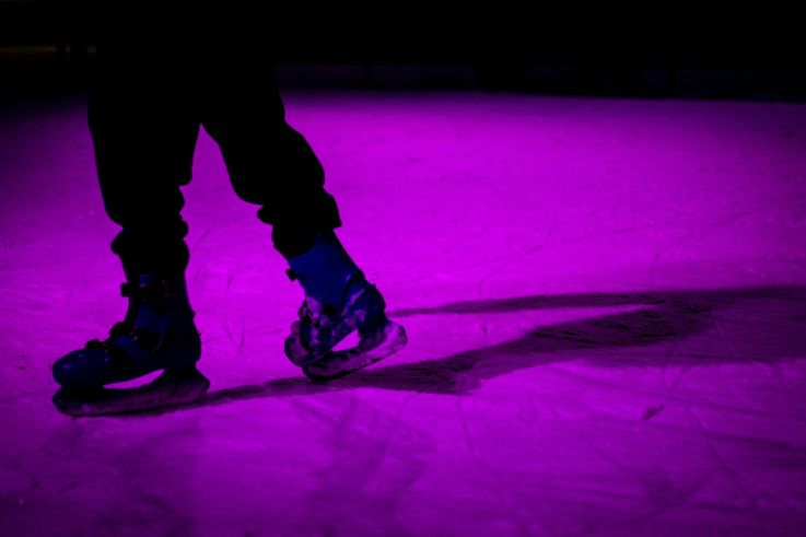 Une patinoire en nocturne avec DJ set à Paris pour des soirées insolites