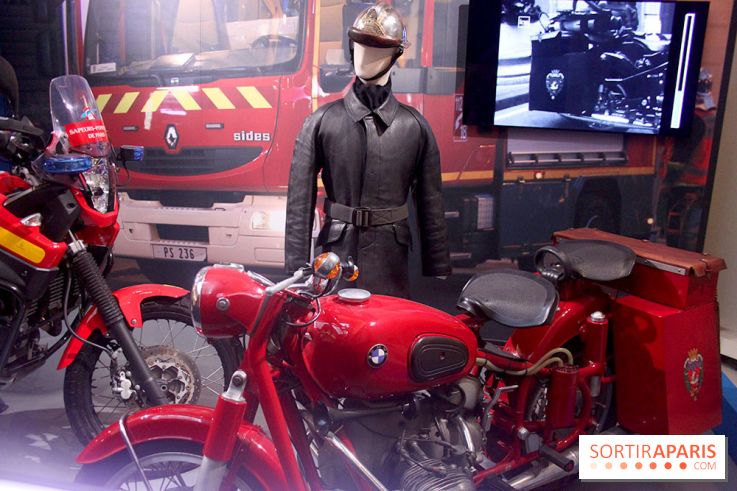 Exposition Pompiers à lHôtel de Ville
