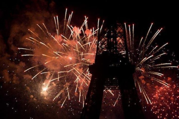 LOVE BOAT PARTY spéciale feu d'artifice du 14 Juillet (jour férié) sur le River's King avec vue sur la Tour Eiffel