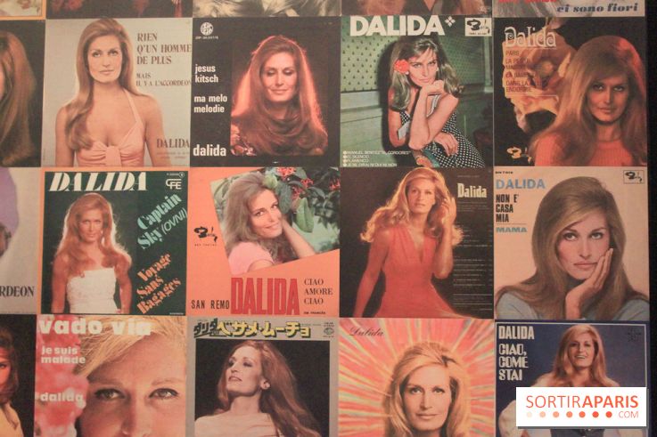 La garde robe de Dalida au Musée Galliera