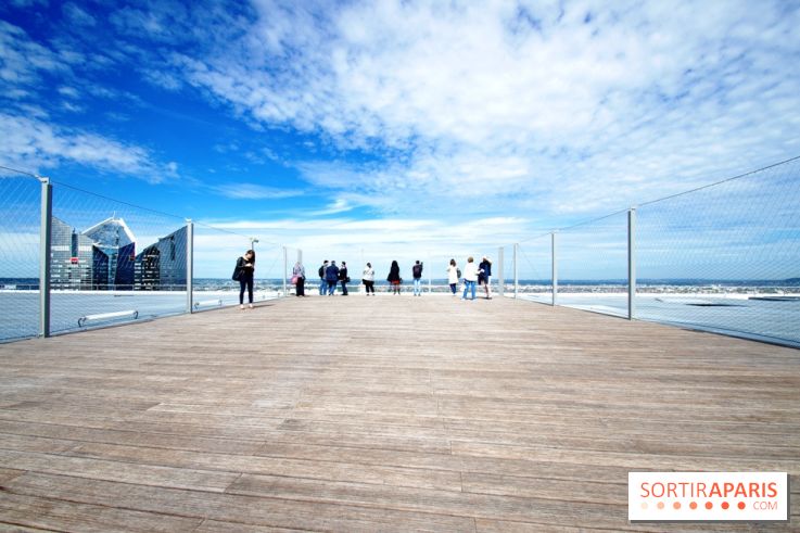 Réouverture du toit de la Grande Arche de La Défense
