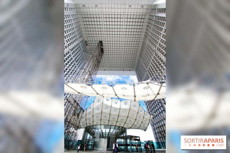 Réouverture du toit de la Grande Arche de La Défense