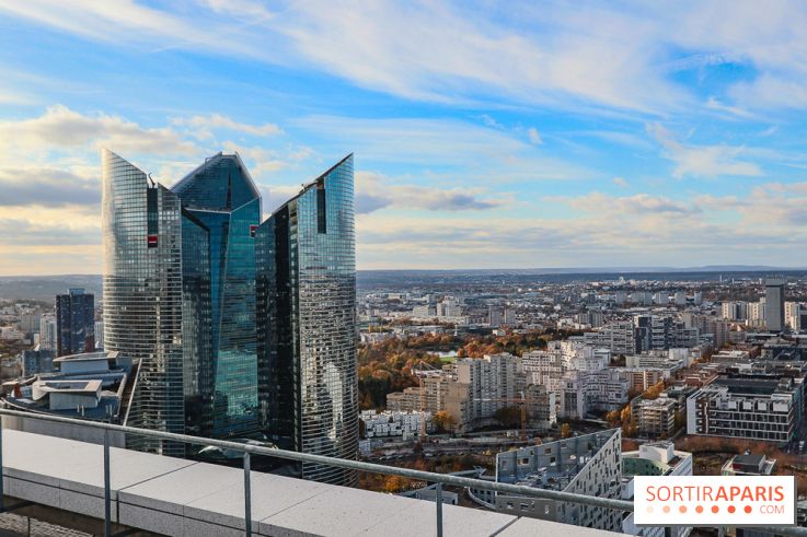 Réouverture du toit de la Grande Arche de La Défense
