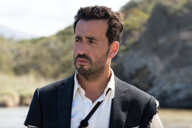 Après La Flamme et Le Flambeau, Jonathan Cohen emmène son personnage de Marc au cinéma