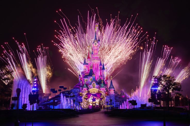 Disney Tales of Magic : découvrez le nouveau show nocturne et immersif de Disneyland Paris