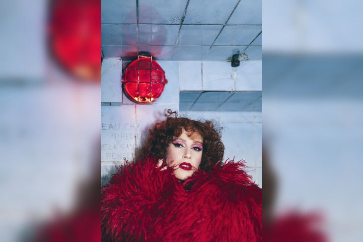 Les Meneuses : la revue qui revisite le cabaret au Théâtre Les Étoiles