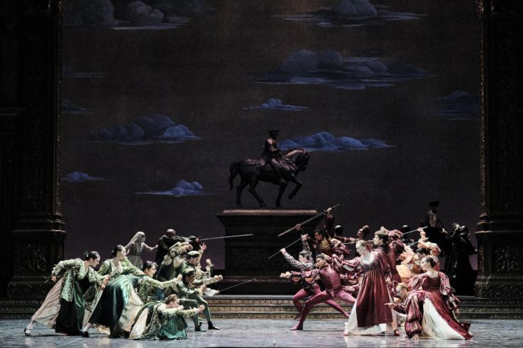 Roméo et Juliette : le ballet de Rudolf Noureev à l’Opéra Bastille, une relecture du mythe