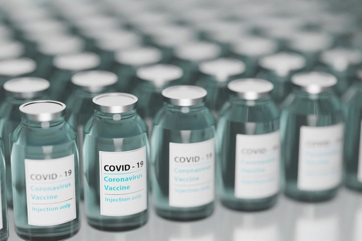 Vaccin contre la Covid : AstraZeneca dans l'incapacité de fournir toutes les doses prévues en Europe