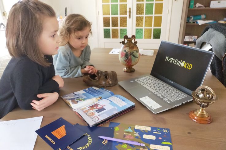 Mysterio Box, l'escape game éducatif à la maison qui transforme vos enfants en agents secrets