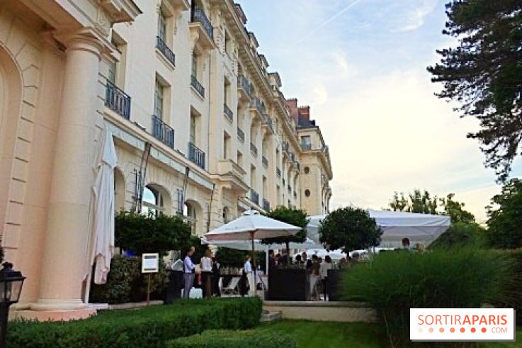 La terrasse du Trianon Palace by Moët