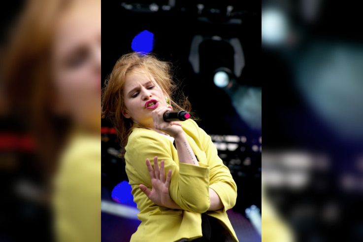 Christine and The Queens - Fnac Live 2012 - (c)Caroline Jolivet