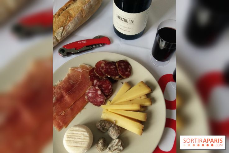Planche + bouteille Le P'tit Pinard