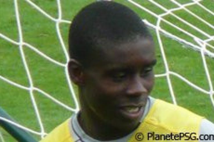 Manchester City : Mabiala remplace Sankharé