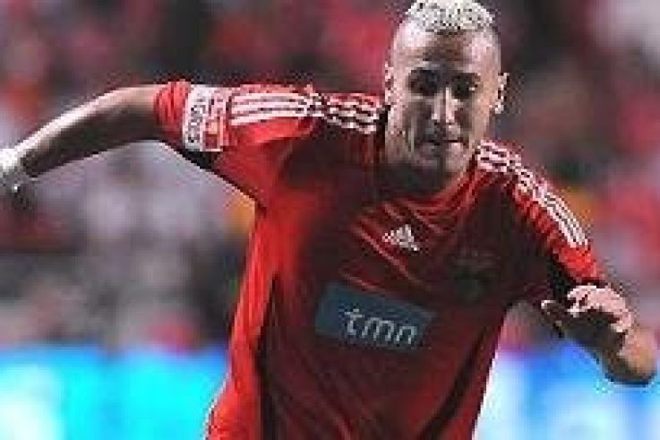 Paris s'active pour Hassan Yebda