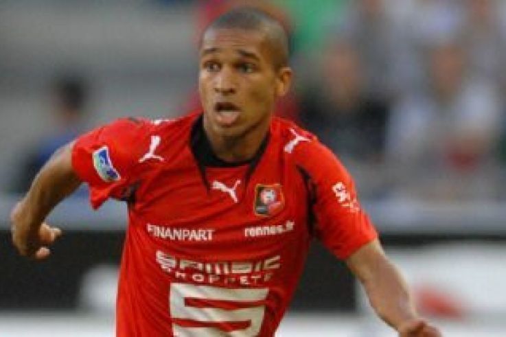 Paris recherche un défenseur central