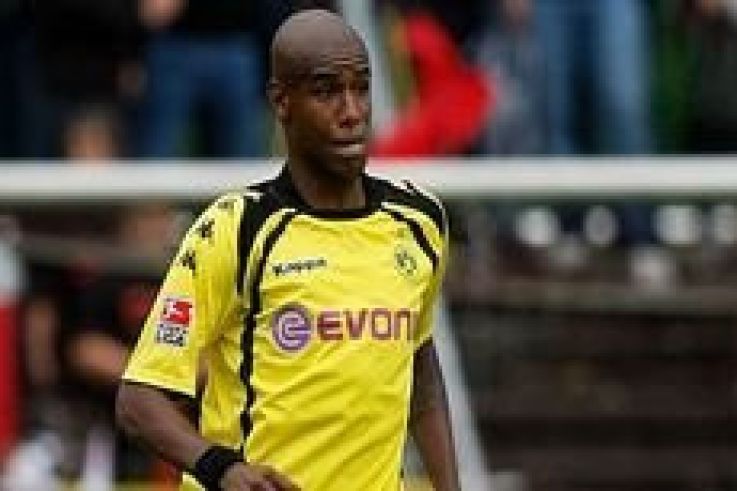 Le PSG lorgne sur Santana