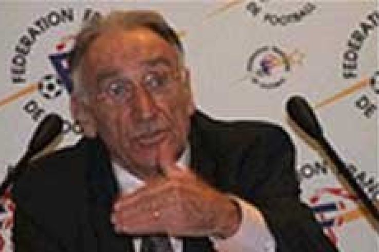 L'affaire de la banderole revient sur le tapis