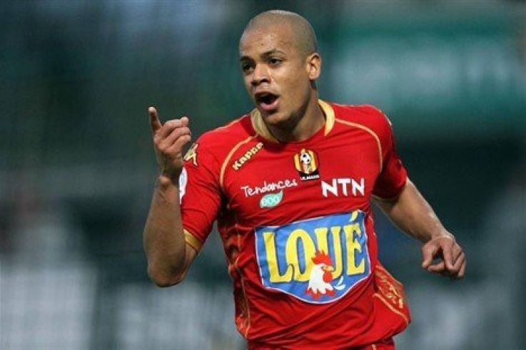 Dossevi déclare sa flamme au PSG