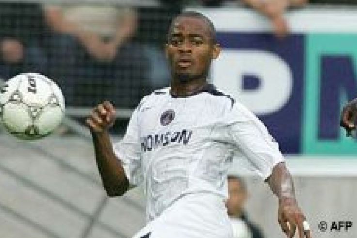 Arles-Avignon met Kalou à l'essai.