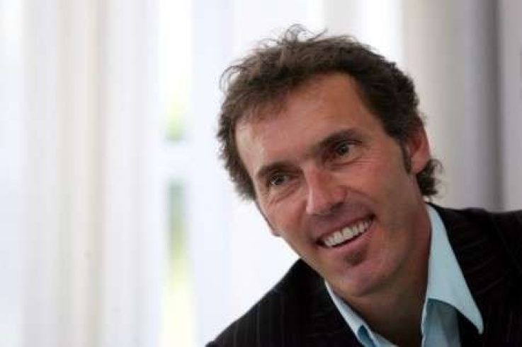 Blanc encense encore Hoarau