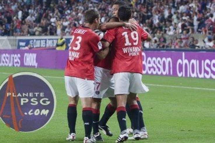 Seville : Paris se qualifie avec brio