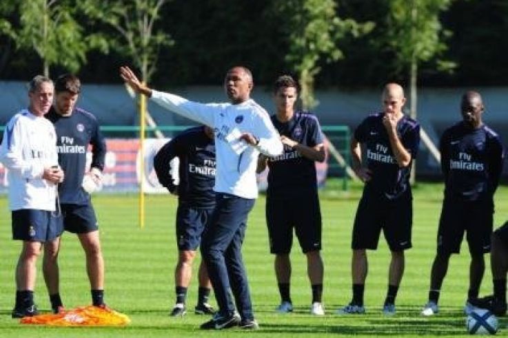 Kombouaré inquiet pour le mercato