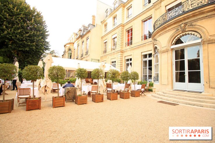 Dîner dans les jardins de la Maison de l'Amérique Latine