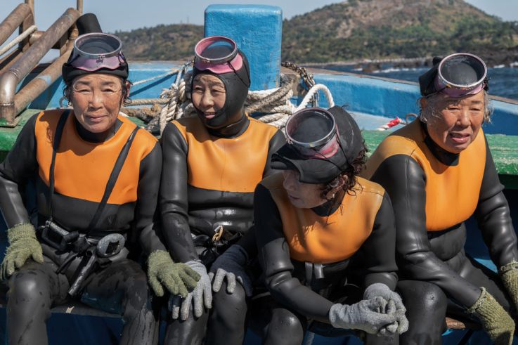 Haenyeo : les dernières gardiennes de la mer – Un hommage aux plongeuses de Jeju sur Apple TV+