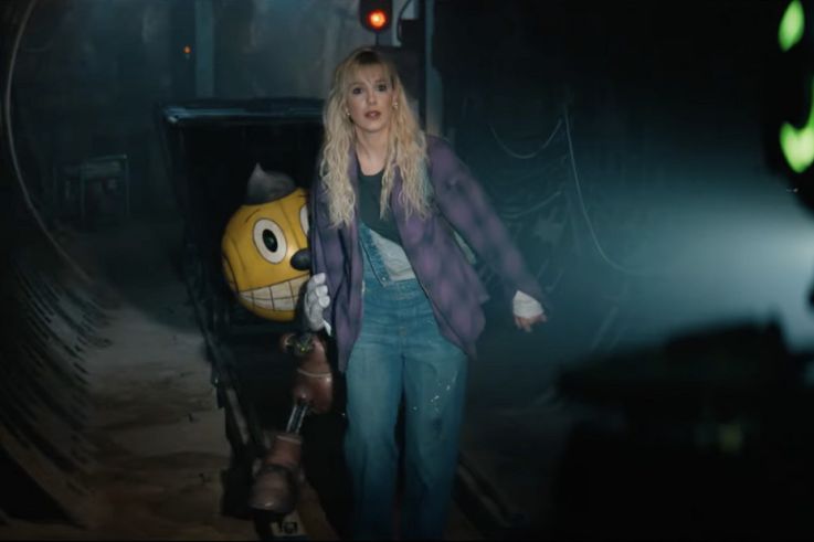 The Electric State – Millie Bobby Brown et Chris Pratt dans une aventure rétrofuturiste sur Netflix