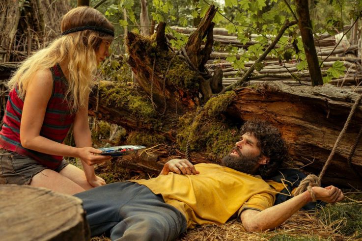 Yellowjackets : Steven Krueger, Sophie Nélisse