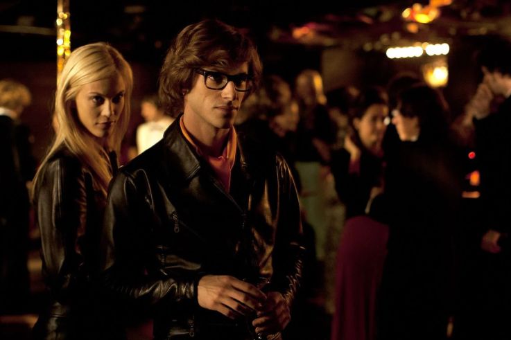 Saint Laurent: Aymeline Valade, Gaspard Ulliel