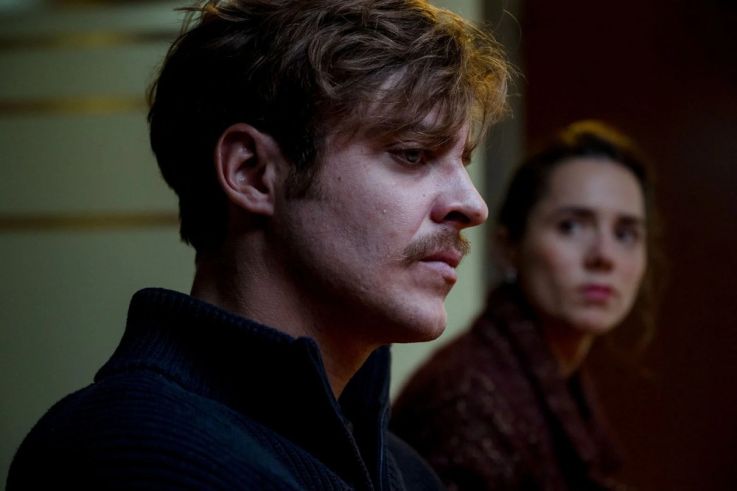 Apparences: Clément Moreau