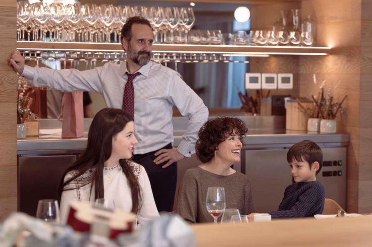 Les Dimanches : Blanca Soroa, Patricia López Arnaiz, Miguel Garcés