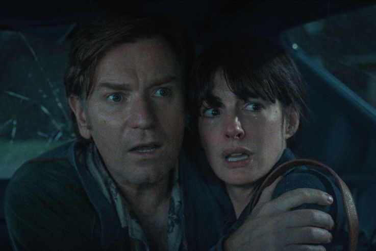 La fin d’Oak Street : Ewan McGregor, Anne Hathaway