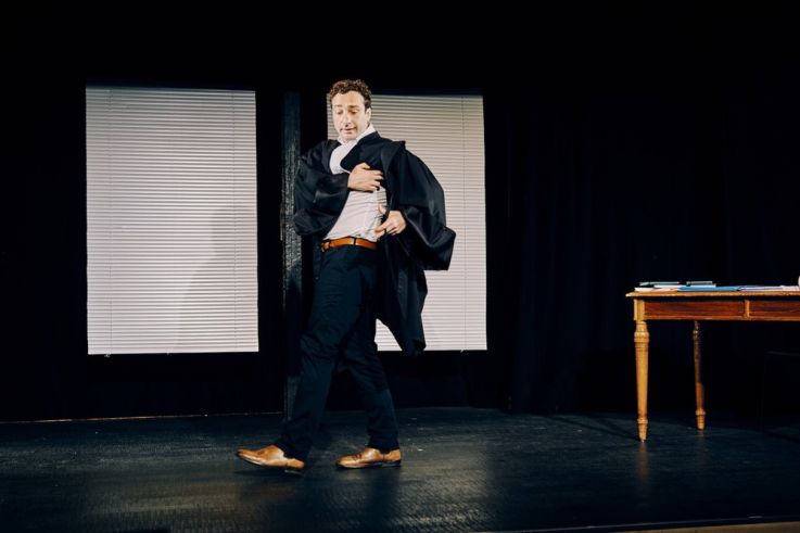 Maître Mô : trois histoires vraies de justice au théâtre