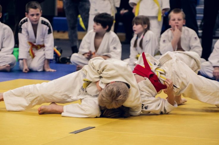 Reprise du sport en club en intérieur pour les mineurs seulement dès le 15 décembre 2020