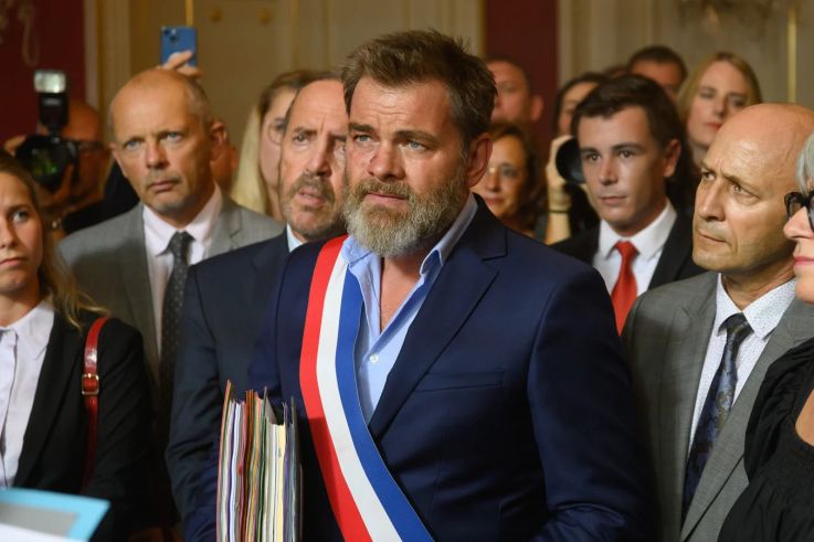 "Monsieur le Maire": Découvrez Clovis Cornillac et Eye Haïdara dans un village au pied du Mont-Blanc