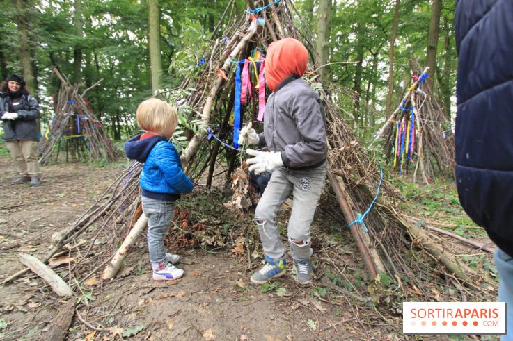 Construction de cabanes au Villages Nature