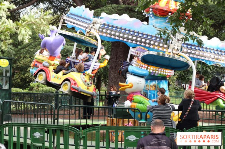 Le Village des Manèges provisoire du Jardin d'Acclimatation