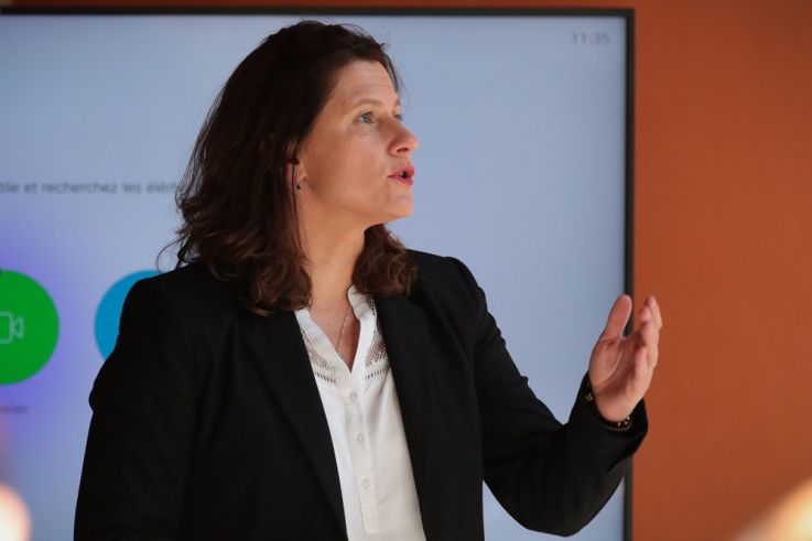 Coronavirus : pour le sport "sans vaccin, pas de retour à la normale" prévient Roxana Maracineanu 