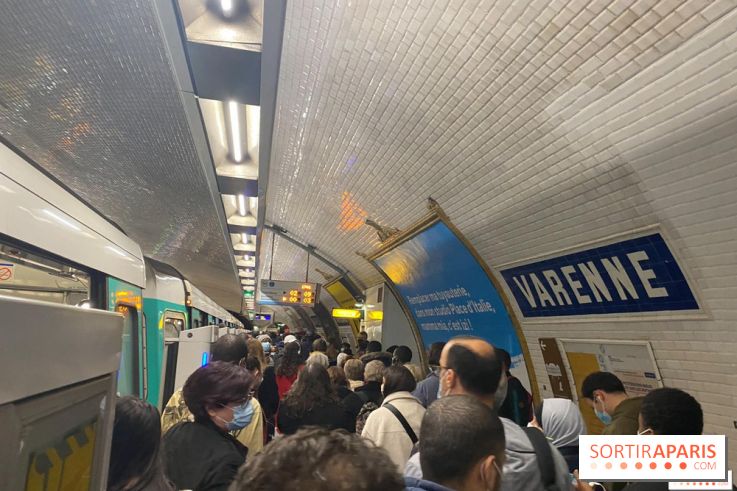 Transports en Île-de-France : l'heure de pointe avancée à 15h30 en raison du nouveau couvre-feu 